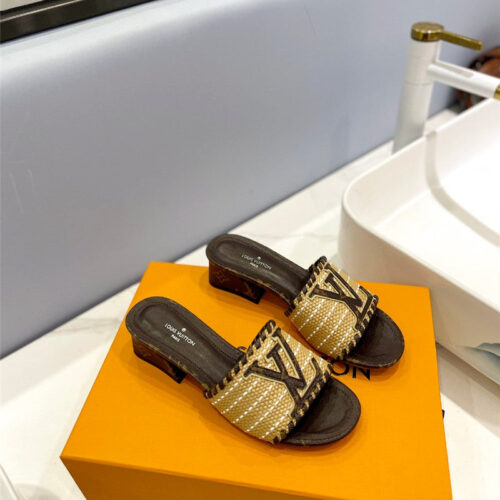 High Quality Luxury Louis Vuitton Catwalk Style British Retro Slippers – Style 89859 product detail