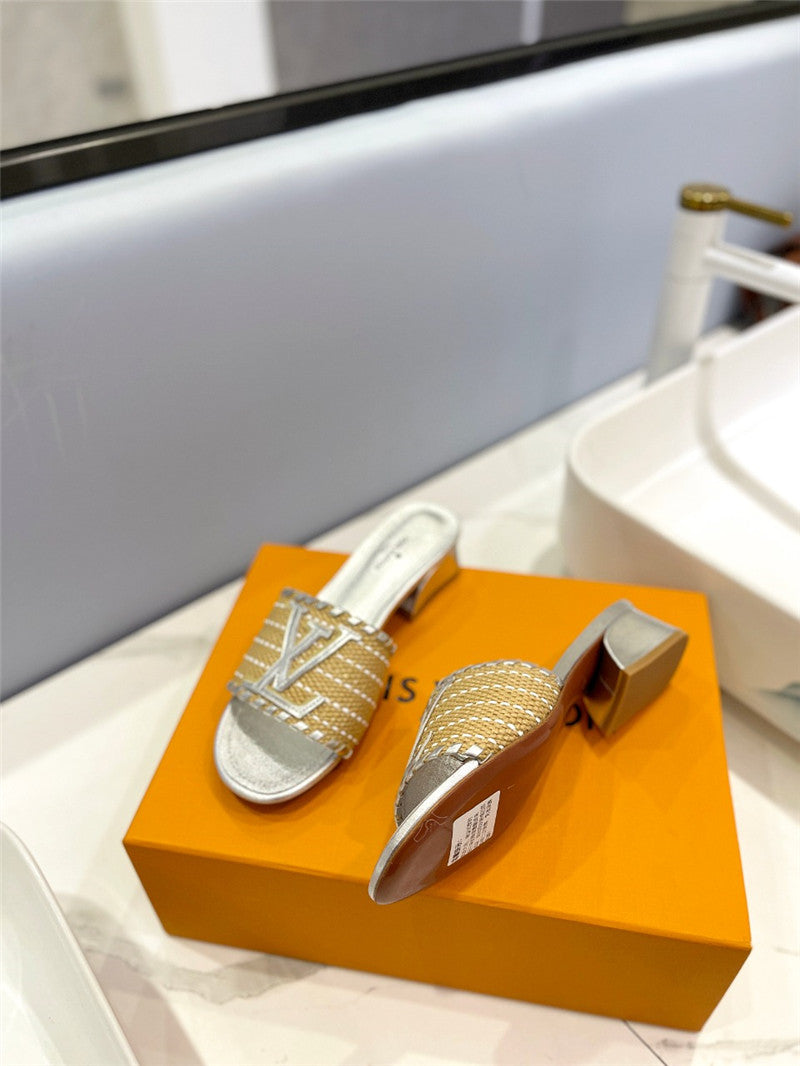 High Quality Luxury Louis Vuitton Catwalk Style British Retro Slippers product detail