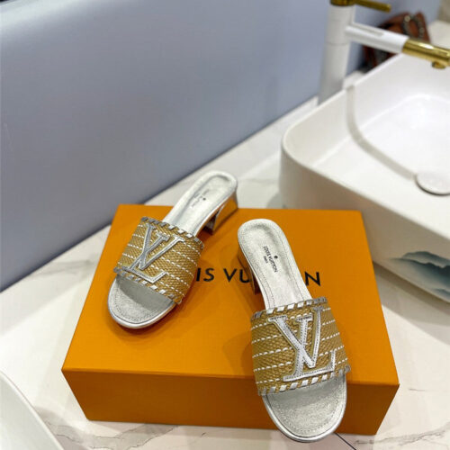 High Quality Luxury Louis Vuitton Catwalk Style British Retro Slippers product detail