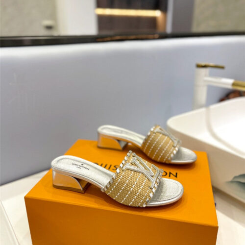 High Quality Luxury Louis Vuitton Catwalk Style British Retro Slippers – Style 43523 product detail