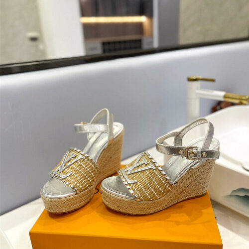 High Quality Luxury Louis Vuitton Latest Catwalk Platform Sandals – Style 95235 alternate view