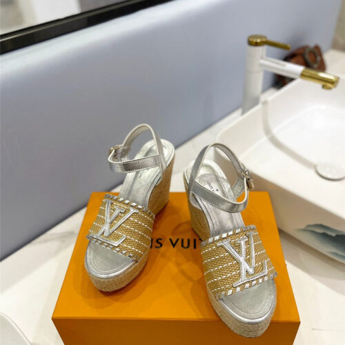 High Quality Luxury Louis Vuitton Latest Catwalk Platform Sandals – Style 95235 product detail