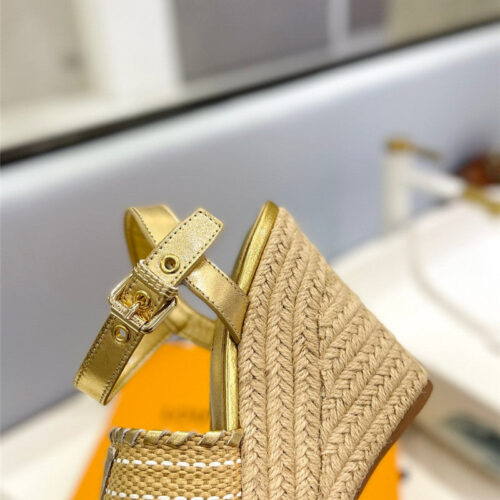 High Quality Luxury Louis Vuitton Latest Catwalk Platform Sandals product detail