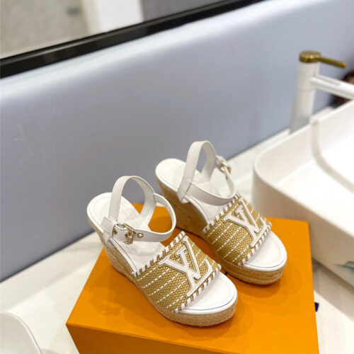 High Quality Luxury Louis Vuitton Latest Catwalk Platform Sandals – Style 34787 product detail