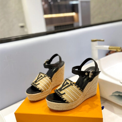 High Quality Luxury Louis Vuitton Latest Catwalk Platform Sandals – Style 70947