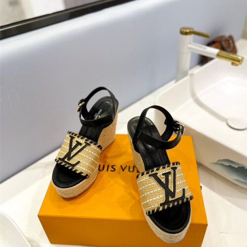 High Quality Luxury Louis Vuitton Latest Catwalk Platform Sandals – Style 70947 product detail