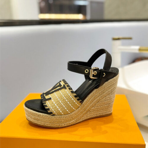 High Quality Luxury Louis Vuitton Latest Catwalk Platform Sandals – Style 70947 product detail
