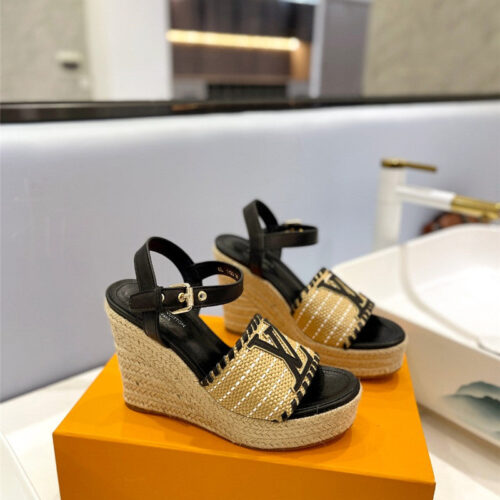High Quality Luxury Louis Vuitton Latest Catwalk Platform Sandals – Style 70947 product detail