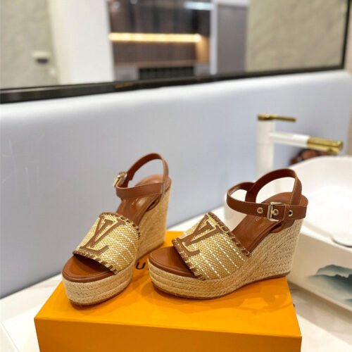High Quality Luxury Louis Vuitton Latest Catwalk Platform Sandals – Style 07107 alternate view