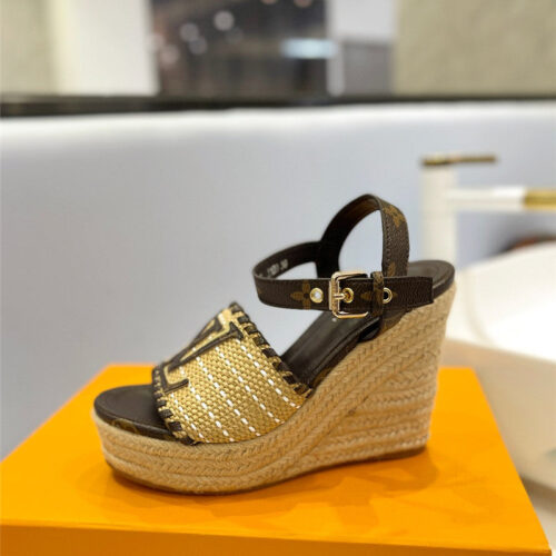 High Quality Luxury Louis Vuitton Latest Catwalk Platform Sandals – Style 08803 product detail