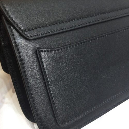 High Quality Luxury Chloé C Medium Bag – Style 30315 product detail