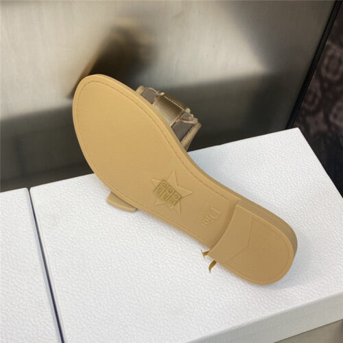 High Quality Luxury Dior Evolution Camouflage Womens Shoes – Style 19334 product detail