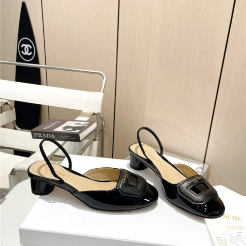 High Quality Luxury Dior Hollow Strappy Sandals – Style 83334