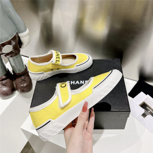 High Quality Luxury Chanel Second-Hand Velcro Platform Canvas Shoes – Style 76934 alternate view
