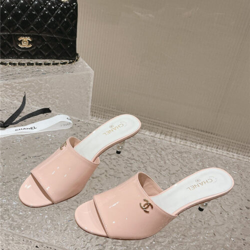 High Quality Luxury Chanel Hot Style Shoe Upper Big Logo Slippers – Style 19622