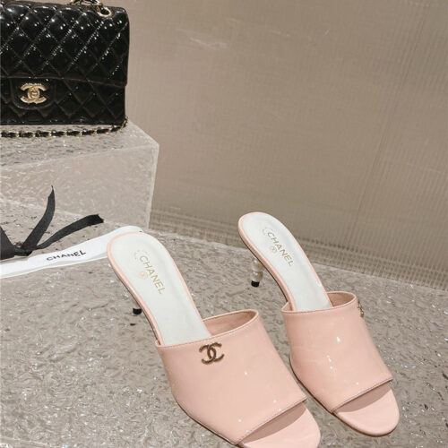 High Quality Luxury Chanel Hot Style Shoe Upper Big Logo Slippers – Style 19622 product detail