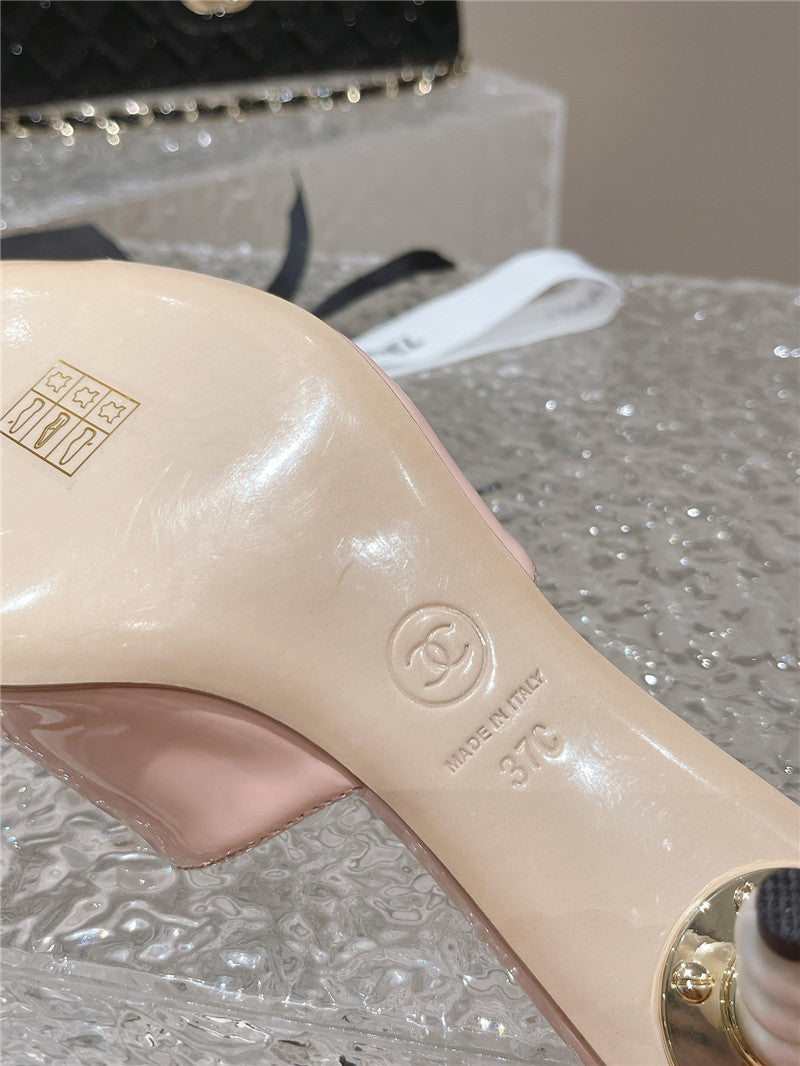 High Quality Luxury Chanel Hot Style Shoe Upper Big Logo Slippers – Style 19622 product detail