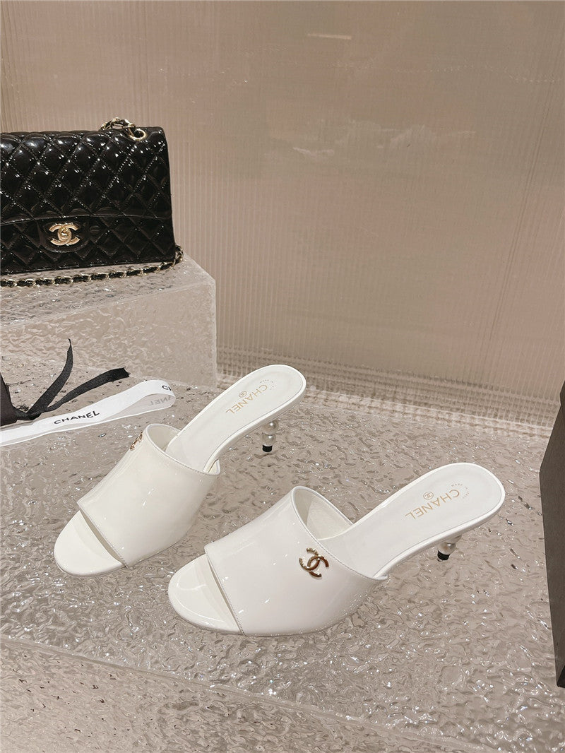 High Quality Luxury Chanel Hot Style Shoe Upper Big Logo Slippers