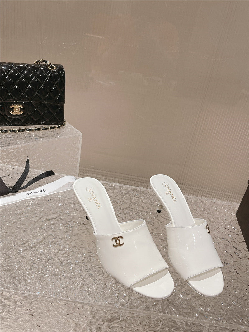 High Quality Luxury Chanel Hot Style Shoe Upper Big Logo Slippers product detail