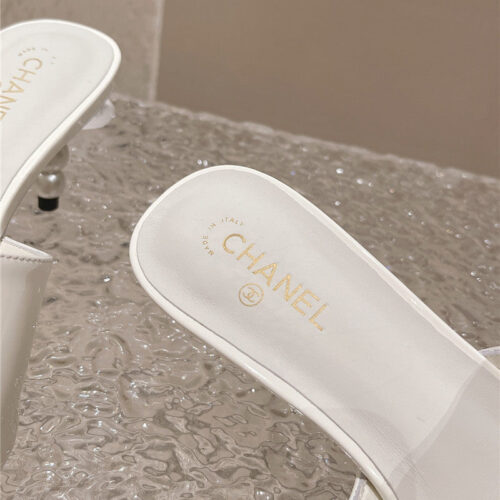 High Quality Luxury Chanel Hot Style Shoe Upper Big Logo Slippers product detail
