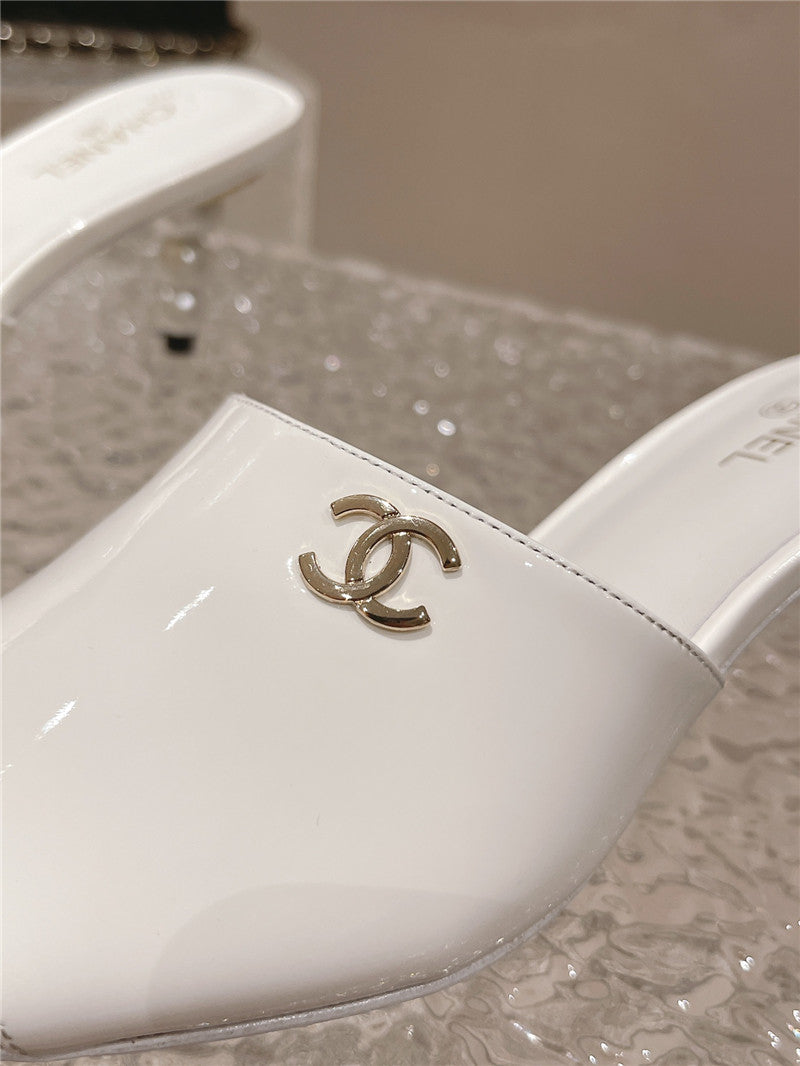High Quality Luxury Chanel Hot Style Shoe Upper Big Logo Slippers product detail