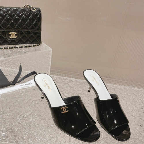 High Quality Luxury Chanel Hot Style Shoe Upper Big Logo Slippers – Style 14534 product detail
