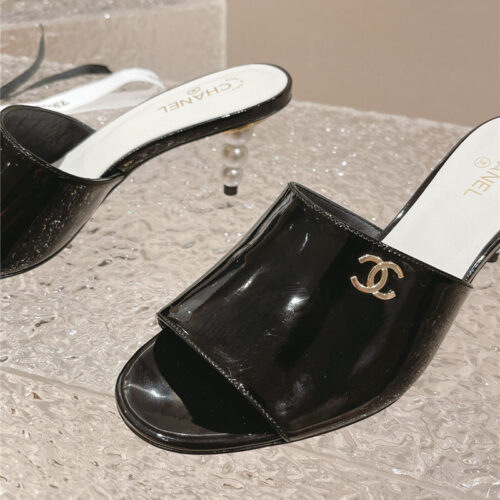High Quality Luxury Chanel Hot Style Shoe Upper Big Logo Slippers – Style 14534 product detail