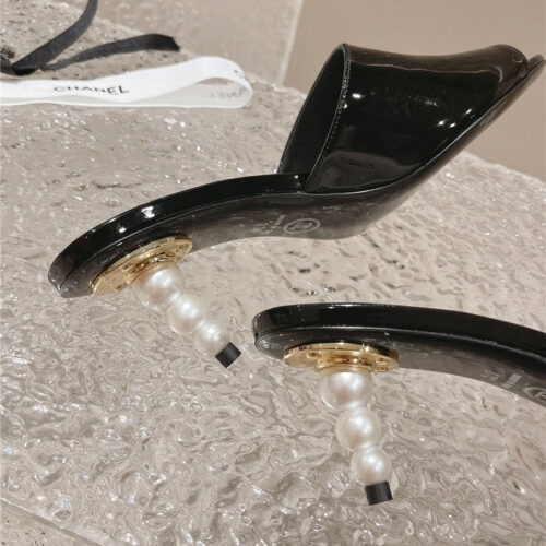 High Quality Luxury Chanel Hot Style Shoe Upper Big Logo Slippers – Style 14534 product detail