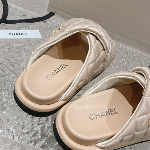 High Quality Luxury Chanel Lingge Velcro Thick Bottom Bread Lazy Slippers – Style 30822 product detail