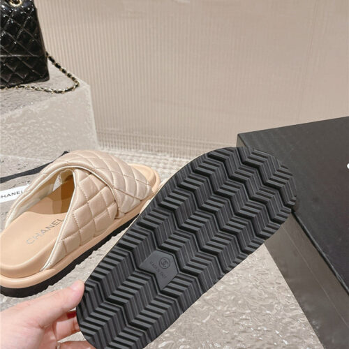 High Quality Luxury Chanel Lingge Velcro Thick Bottom Bread Lazy Slippers – Style 30822 product detail