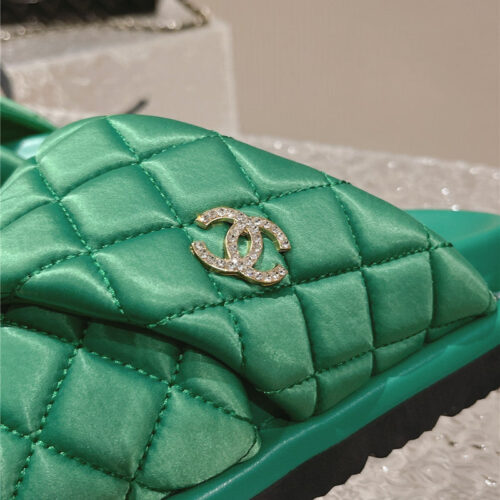 High Quality Luxury Chanel Lingge Velcro Thick Bottom Bread Lazy Slippers – Style 61894 product detail