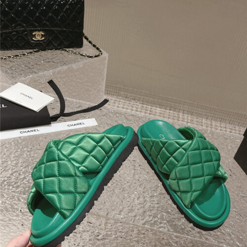 High Quality Luxury Chanel Lingge Velcro Thick Bottom Bread Lazy Slippers – Style 61894 product detail
