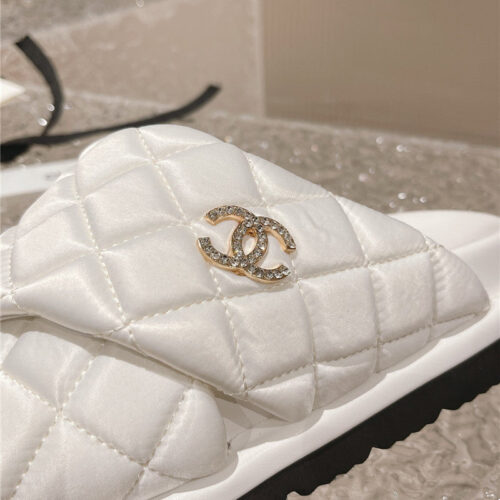 High Quality Luxury Chanel Lingge Velcro Thick Bottom Bread Lazy Slippers – Style 24038 product detail