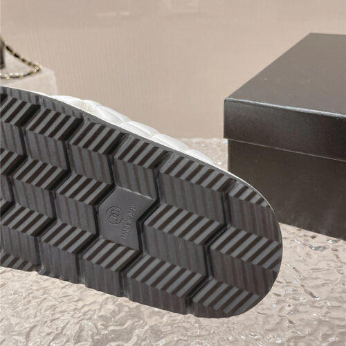 High Quality Luxury Chanel Lingge Velcro Thick Bottom Bread Lazy Slippers – Style 24038 product detail