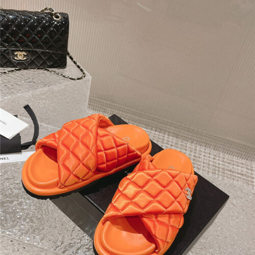 High Quality Luxury Chanel Lingge Velcro Thick Bottom Bread Lazy Slippers – Style 22342 product detail