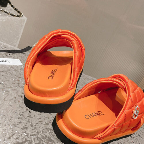 High Quality Luxury Chanel Lingge Velcro Thick Bottom Bread Lazy Slippers – Style 22342 product detail