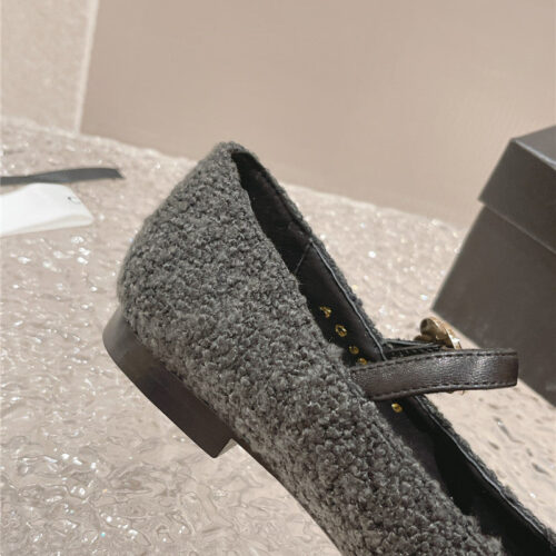 High Quality Luxury Chanel New Sunflower Buckle Mary Jane Shoes product detail