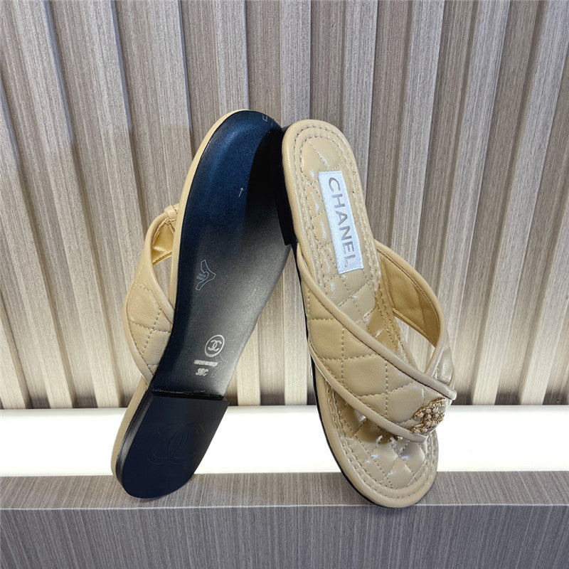 High Quality Luxury Chanel New Flip Flops – Style 87782 product detail