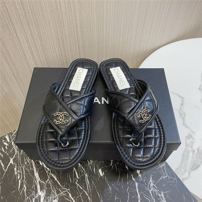 High Quality Luxury Chanel New Flip Flops – Style 84390 product detail