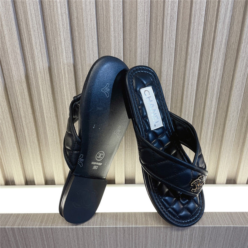 High Quality Luxury Chanel New Flip Flops – Style 84390 product detail