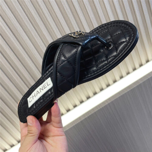 High Quality Luxury Chanel New Flip Flops – Style 84390 product detail