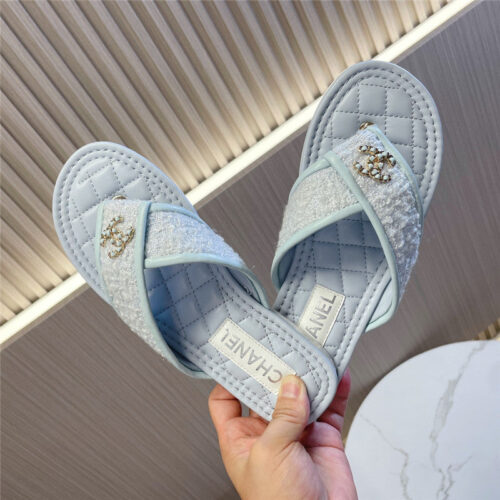 High Quality Luxury Chanel New Flip Flops – Style 43142 alternate view