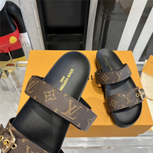 High Quality Luxury Louis Vuitton Spring Summer Beach Slippers – Style 07875 product detail