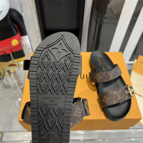 High Quality Luxury Louis Vuitton Spring Summer Beach Slippers – Style 07875 product detail