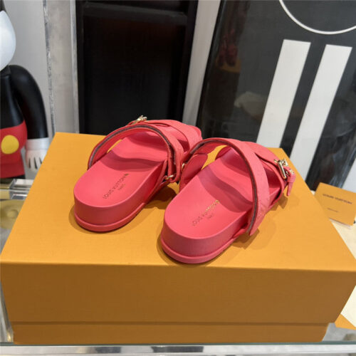 High Quality Luxury Louis Vuitton Spring Summer Beach Slippers – Style 32163 product detail