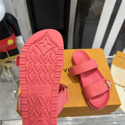 High Quality Luxury Louis Vuitton Spring Summer Beach Slippers – Style 32163 product detail