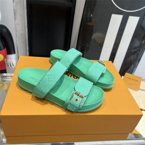 High Quality Luxury Louis Vuitton Spring Summer Beach Slippers alternate view