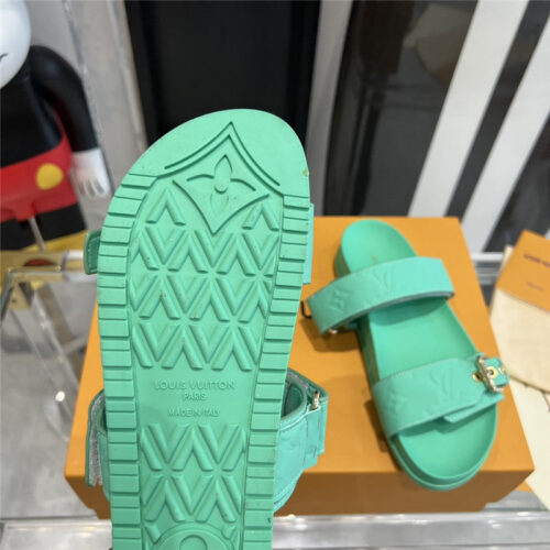 High Quality Luxury Louis Vuitton Spring Summer Beach Slippers product detail