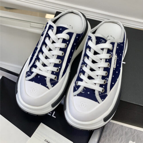 High Quality Luxury Chanel Platform Canvas Half Drag alternate view