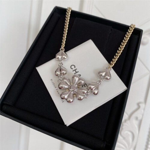High Quality Luxury Chanel Four Leaf Flower Double C Heart Necklace alternate view